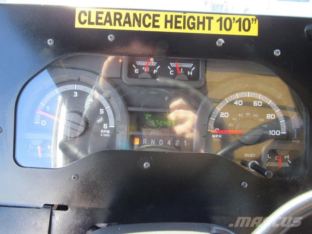 Ford E-450 شاحنات ذات هيكل صندوقي