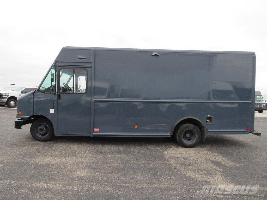 Ford E-450 شاحنات ذات هيكل صندوقي