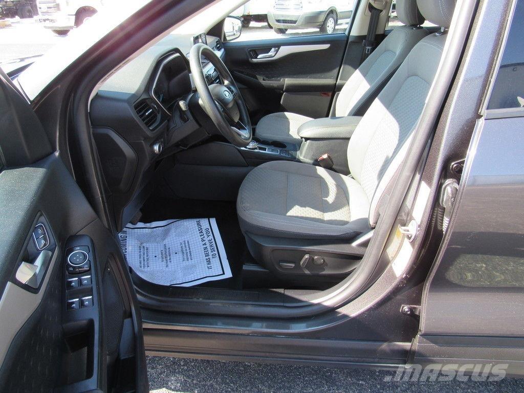 Ford Escape SE سيارات