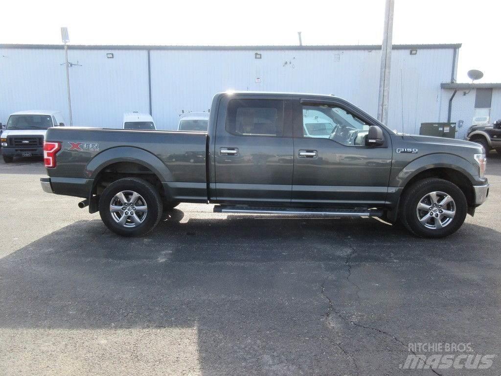 Ford F-150 شاحنات خفيفة/مفصلية الجوانب
