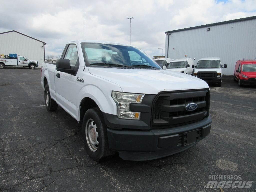 Ford F-150 شاحنات خفيفة/مفصلية الجوانب