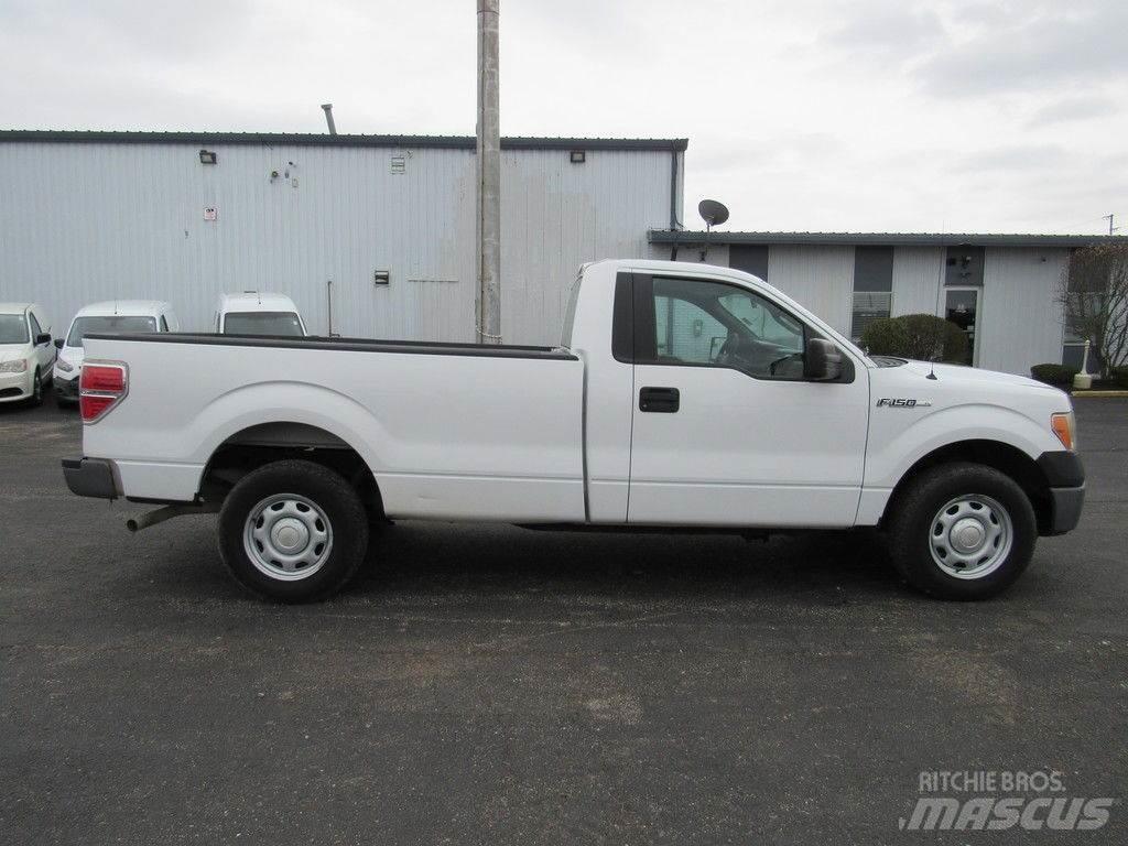 Ford F-150 شاحنات خفيفة/مفصلية الجوانب