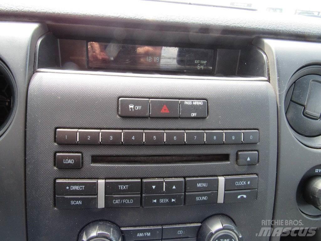 Ford F-150 شاحنات خفيفة/مفصلية الجوانب