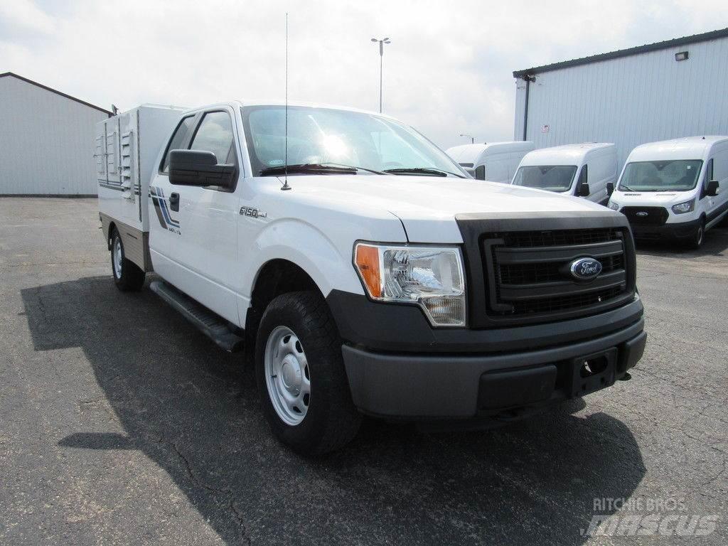 Ford F-150 شاحنات خفيفة/مفصلية الجوانب