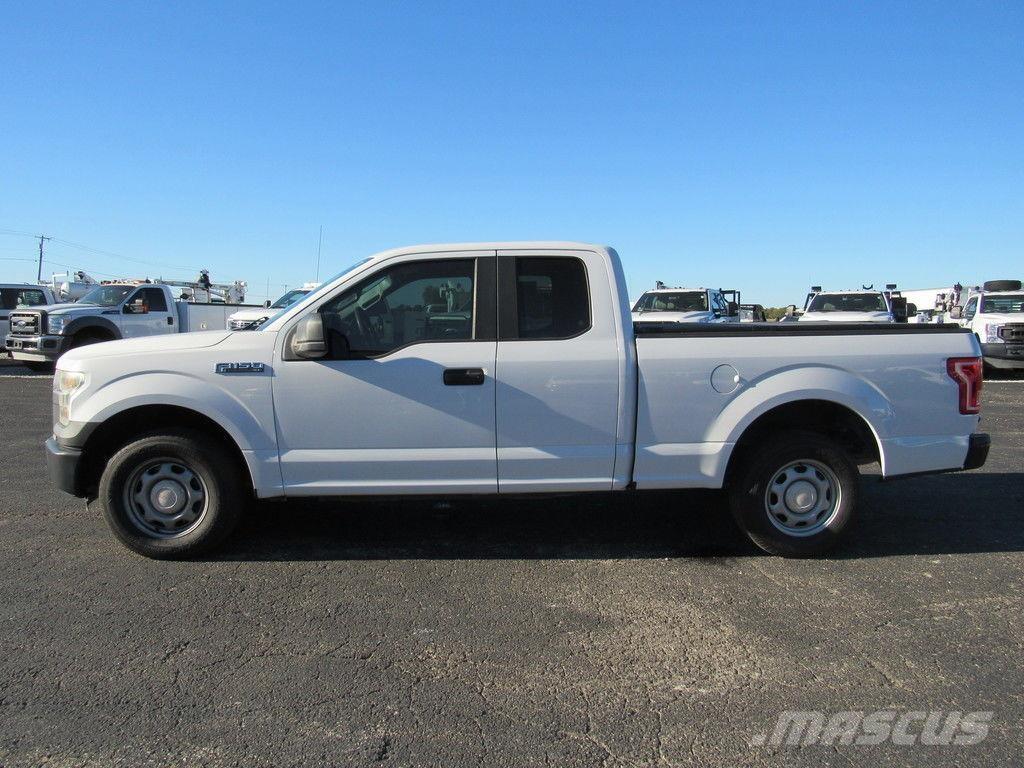 Ford F-150 شاحنات خفيفة/مفصلية الجوانب