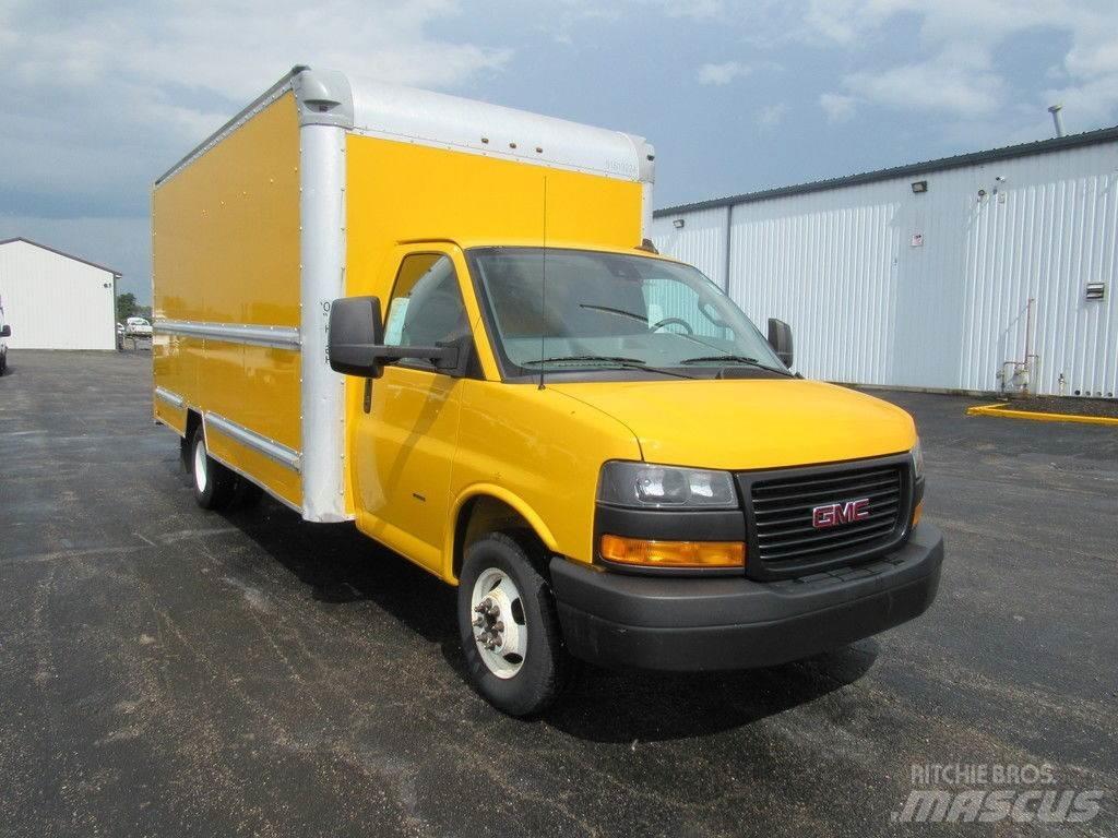 GMC Savana 3500 شاحنات ذات هيكل صندوقي