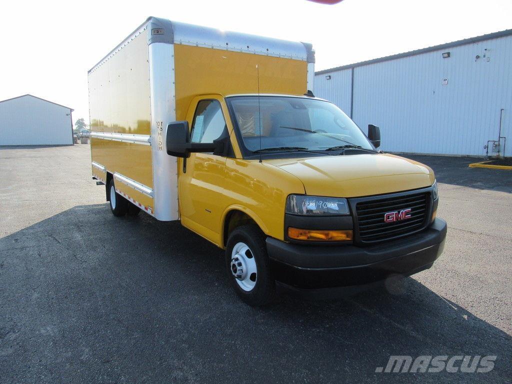 GMC Savana 3500 شاحنات ذات هيكل صندوقي