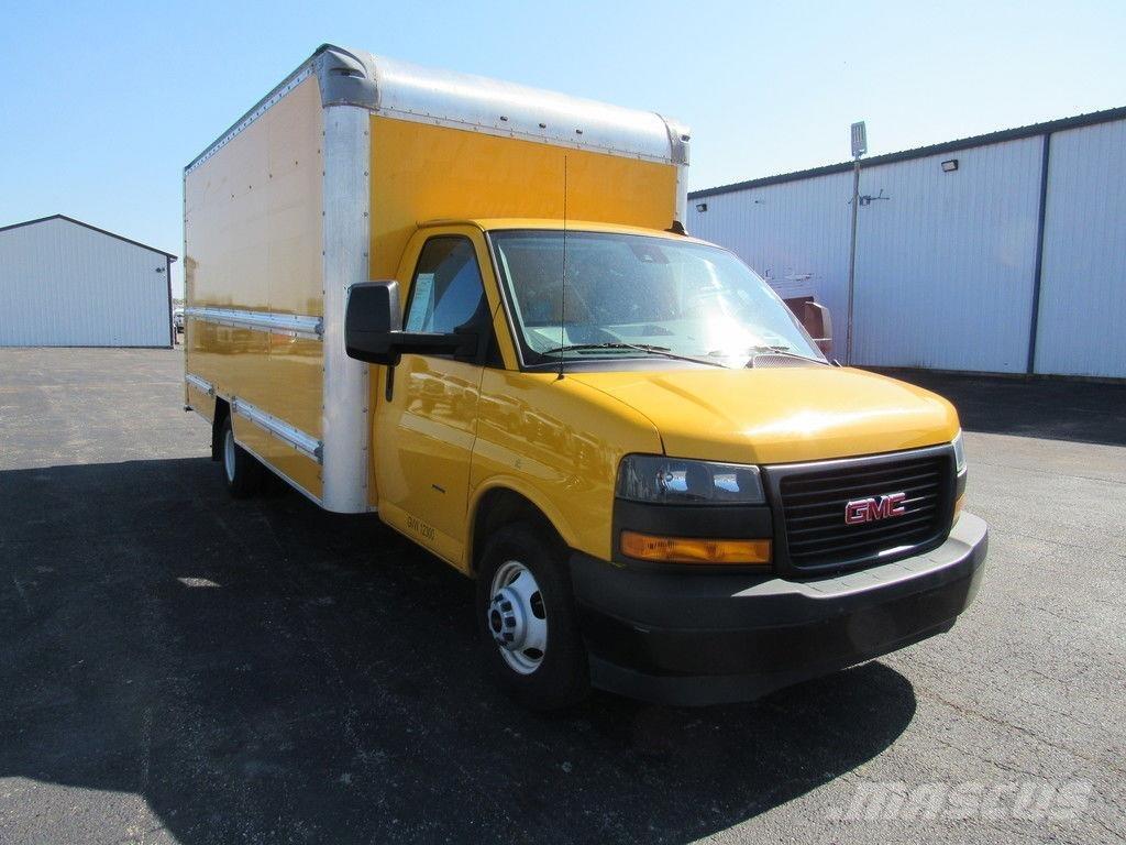 GMC Savana 3500 شاحنات ذات هيكل صندوقي