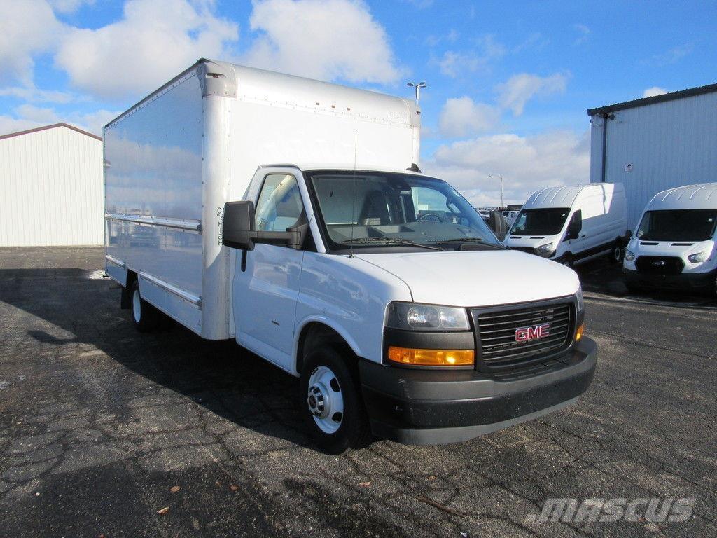GMC Savana 3500 شاحنات ذات هيكل صندوقي