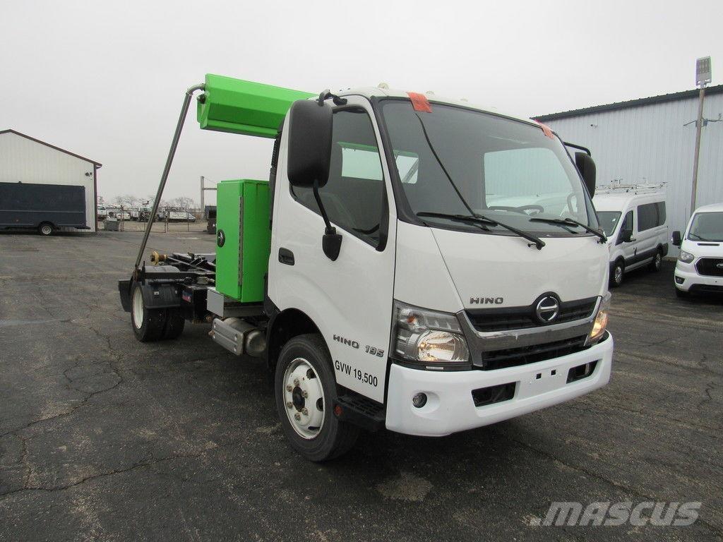 Hino 195 شاحنات قلابة