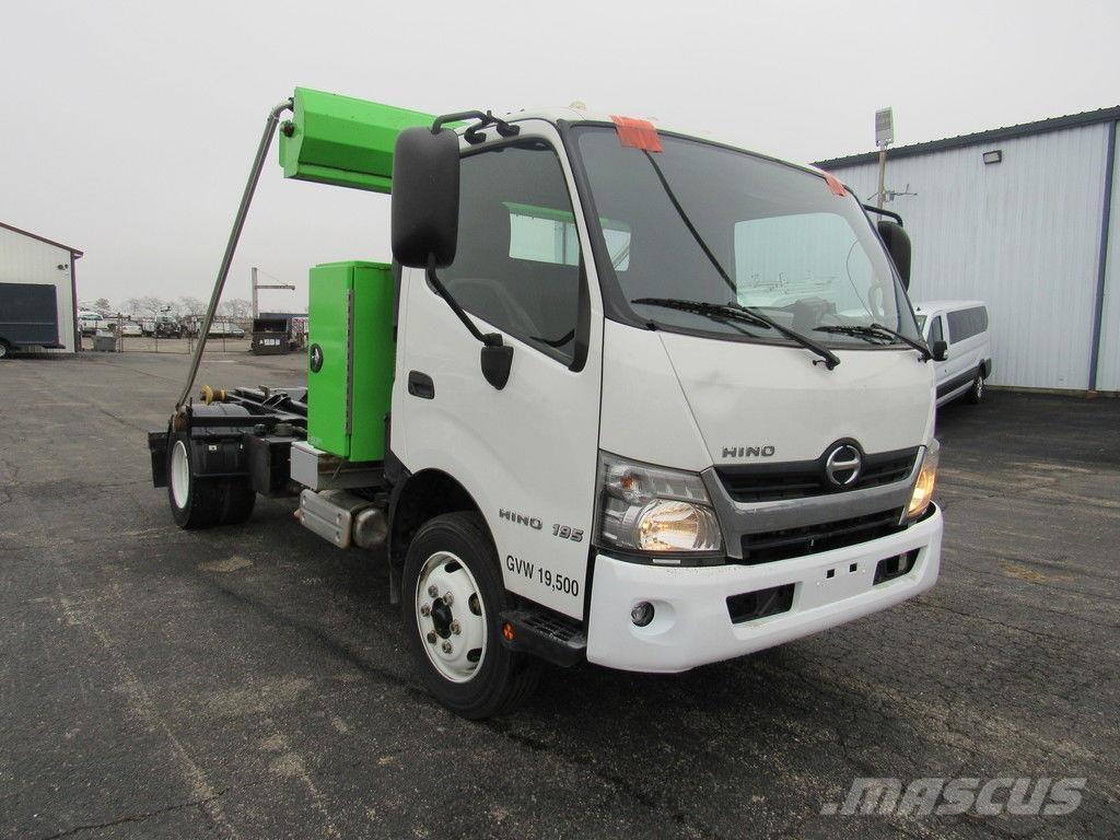 Hino 195 شاحنات قلابة