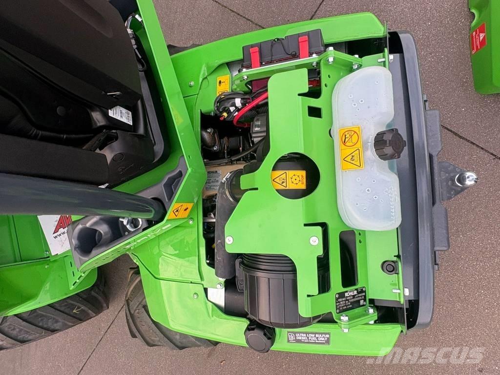 Avant 635 لوادر انزلاقية التوجيه