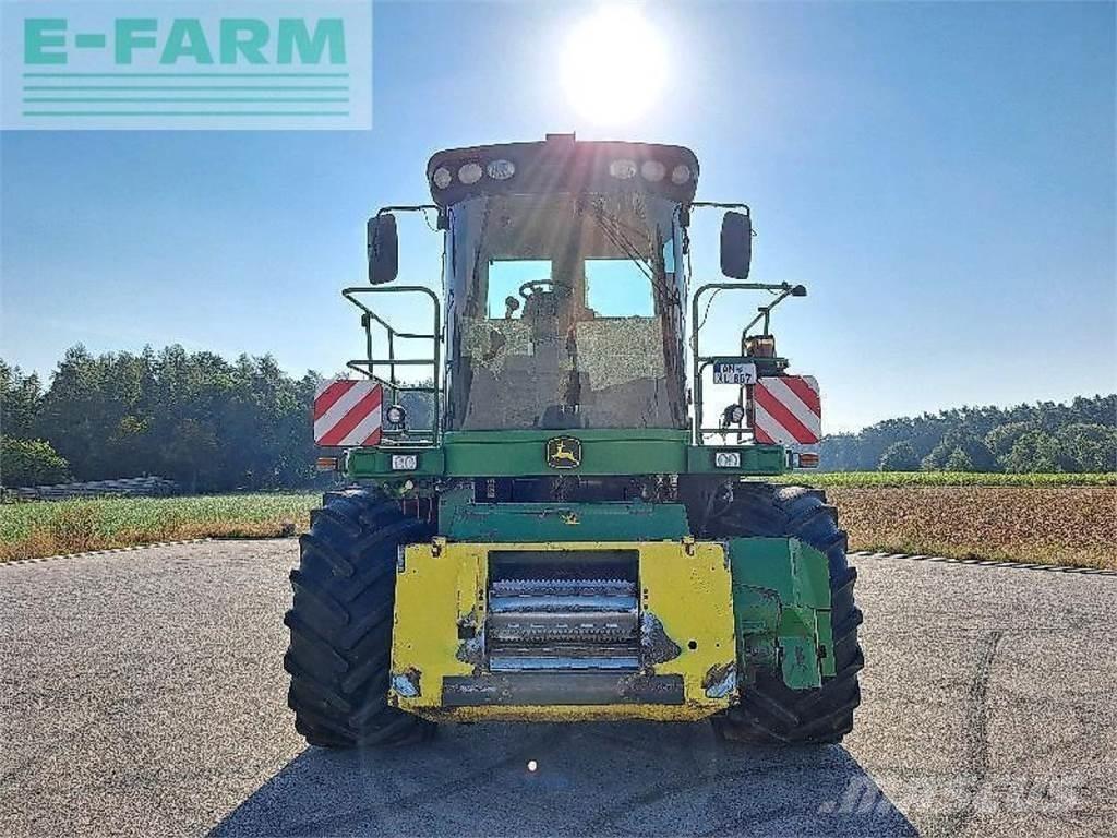 John Deere 7750 علافات ذاتية الدفع