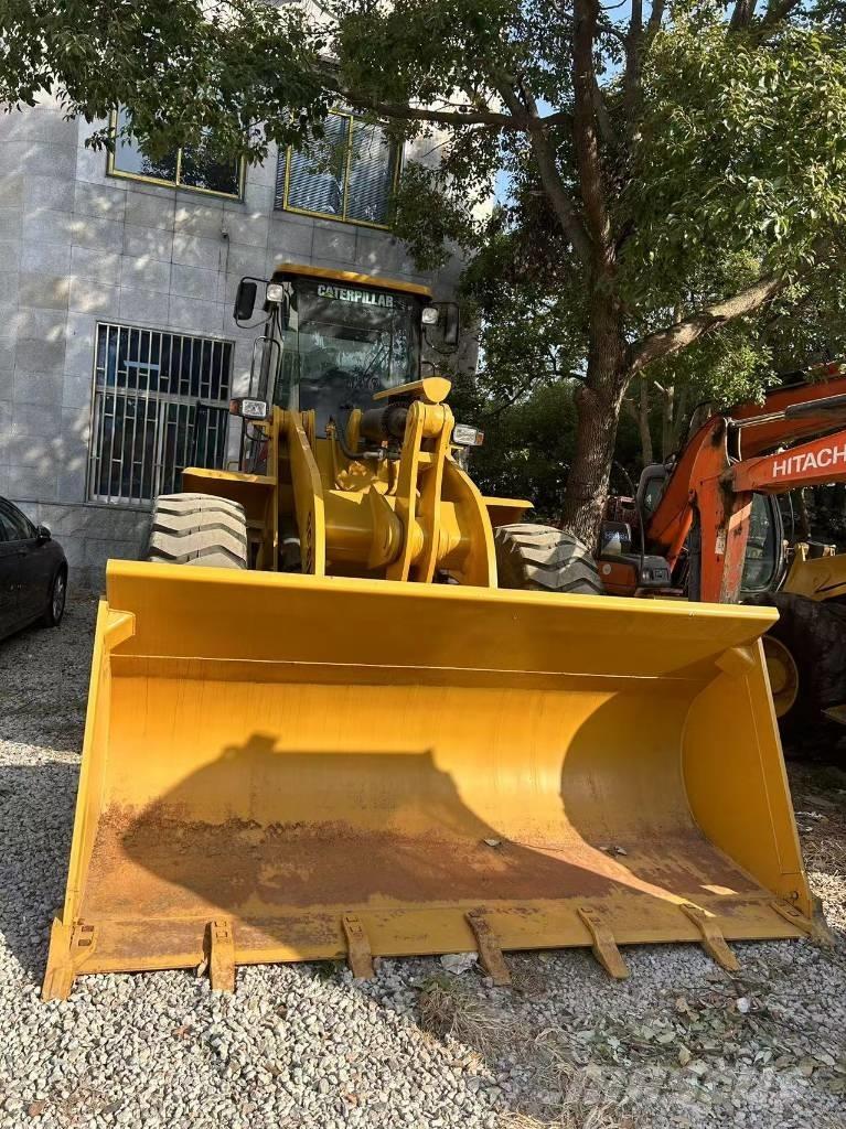 CAT 966 H لوادر بعجل