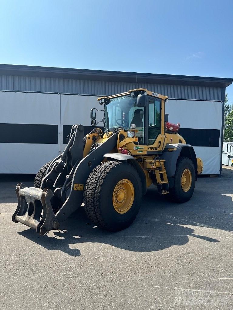 Volvo L 90 H لوادر بعجل