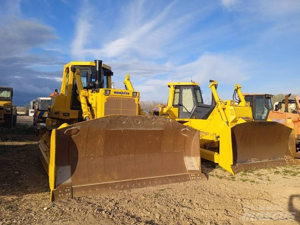 Komatsu D 155 AX-3 بلدوزرات مجنزرة