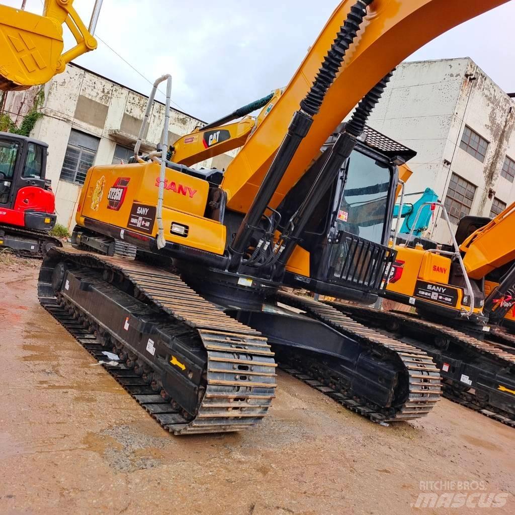 Sany SY 235 H حفارات زحافة