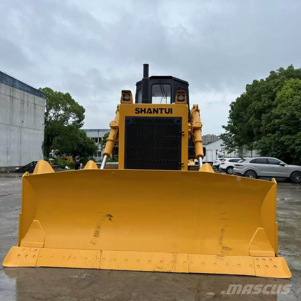 Shantui SD 22 بلدوزرات مجنزرة