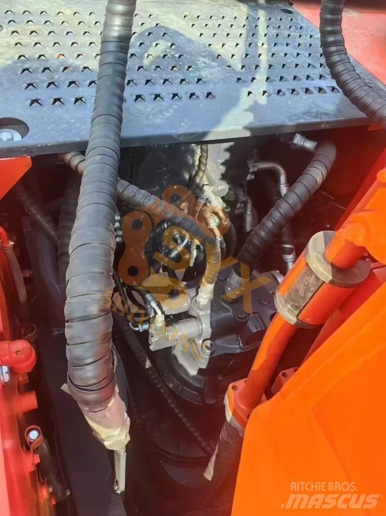 Doosan DX 225 LC حفارات طويلة الذراع