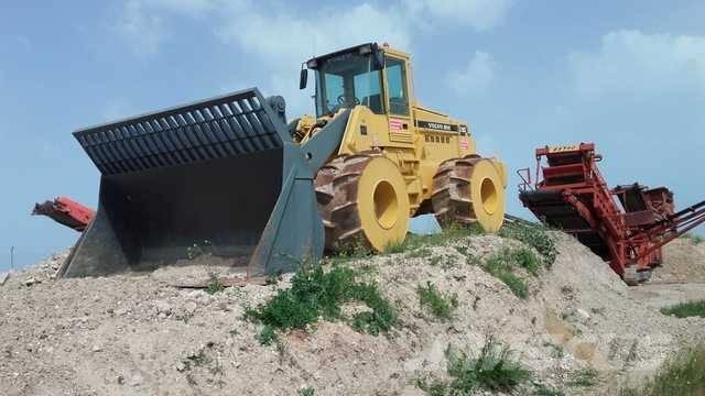 Volvo L 180 C لوادر بعجل