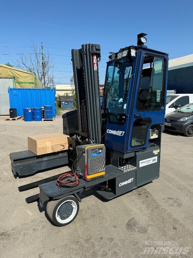 Combilift C4000ET شاحنة المناولة رباعية الاتجاهات
