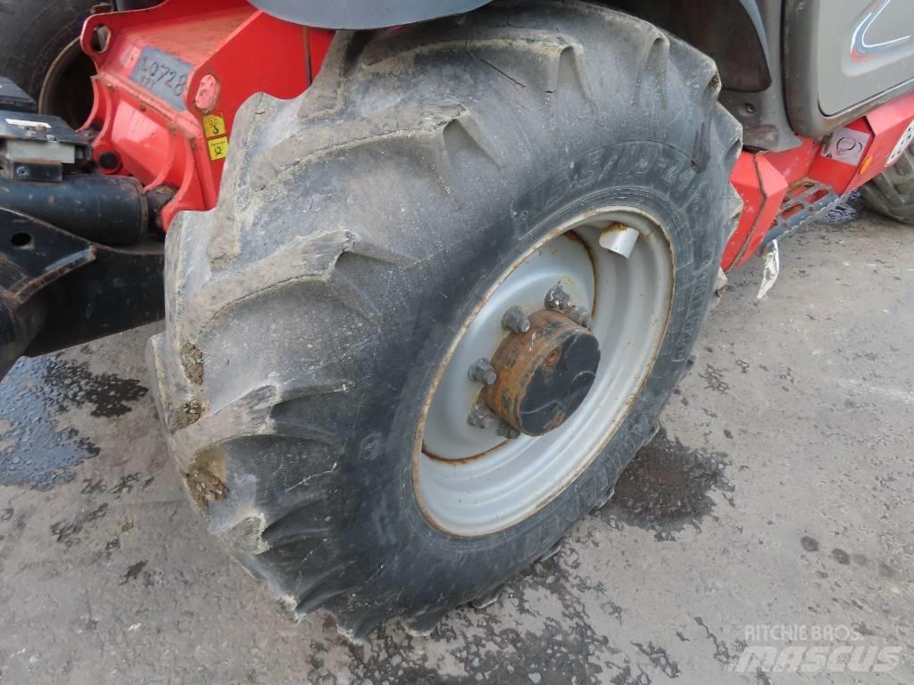 Manitou MT 1335 مناولات متداخلة