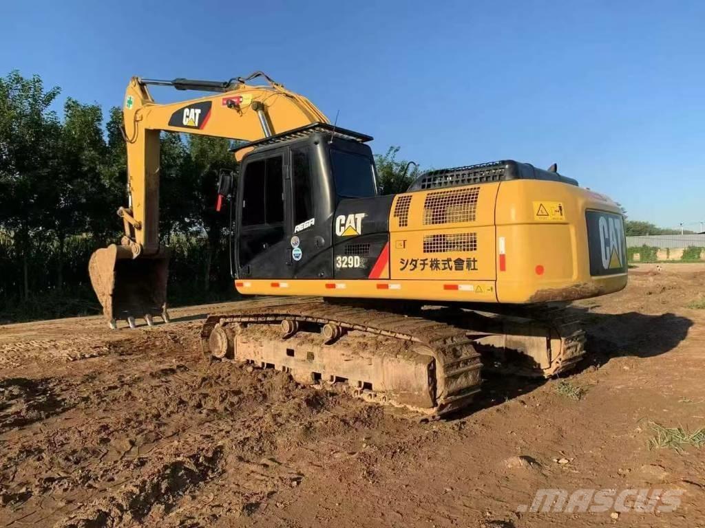 CAT 329 D حفارات زحافة