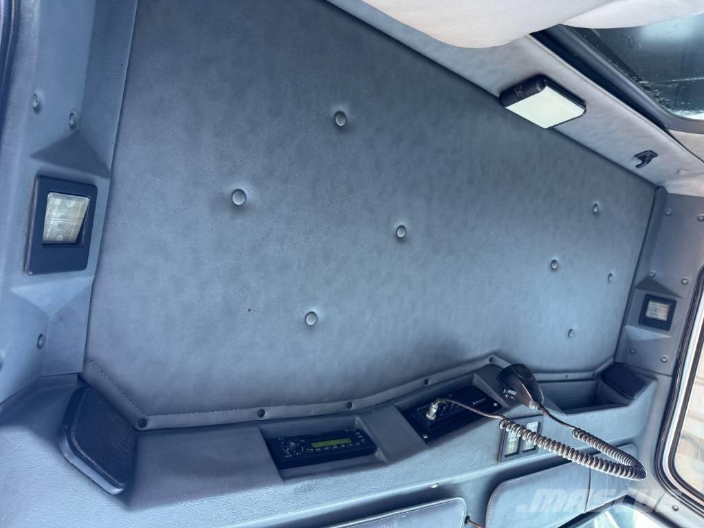 Western Star 4900 شاحنات قلابة