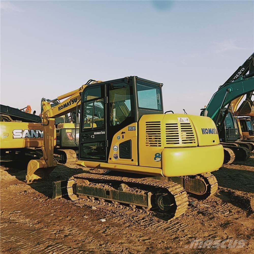 Komatsu PC70-8 حفارات وسط 7 طن - 12 طن