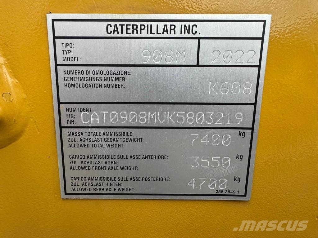 CAT 908M لوادر بعجل