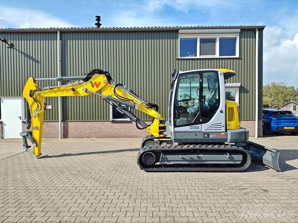 Wacker Neuson ET90 حفارات بعجل