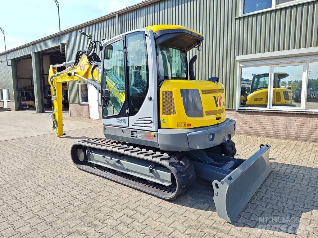 Wacker Neuson ET90 حفارات بعجل