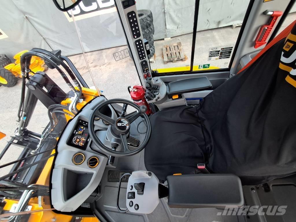 JCB 437 HT SV لوادر بعجل