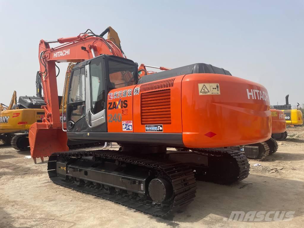 Hitachi ZX 240 حفارات زحافة