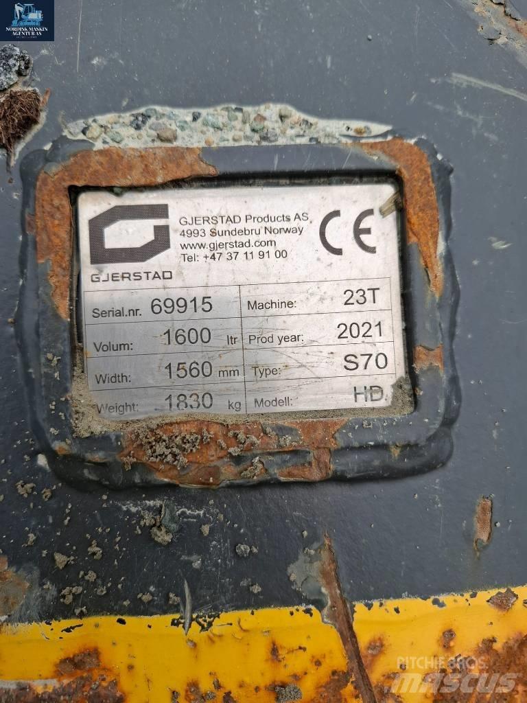 Komatsu pc 290 LC-11 حفارات زحافة