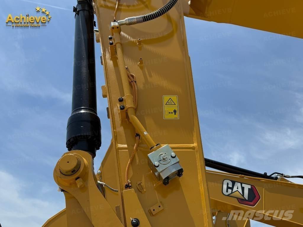 CAT 320 حفارات زحافة