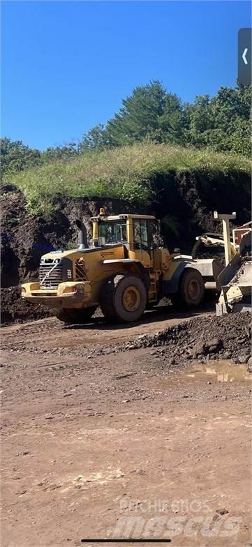 Volvo L120F لوادر بعجل