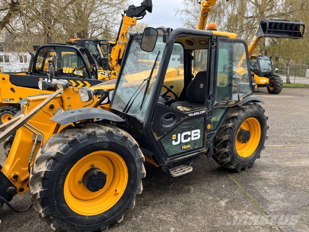 JCB 527-58 معدات مناولة لأغراض الزراعة