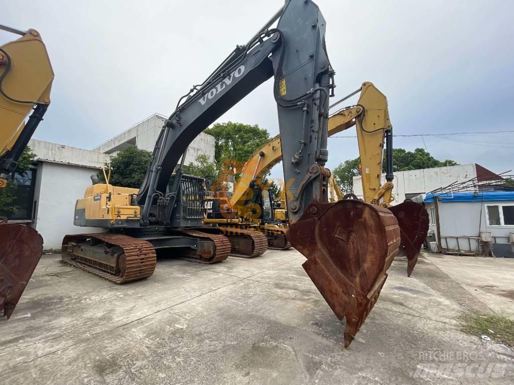 Volvo EC 380 D L حفارات زحافة