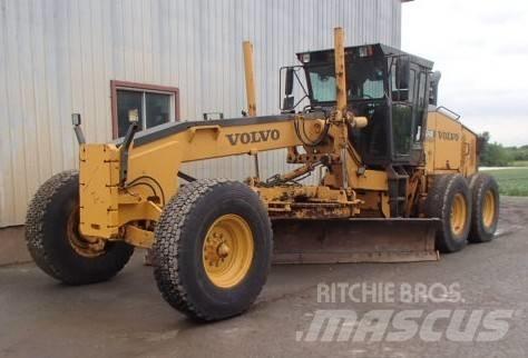 Volvo G 740 B معدات تمهيد الطرق