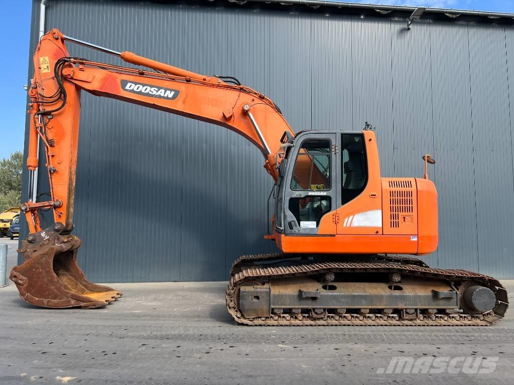 Doosan DX235LCR حفارات زحافة