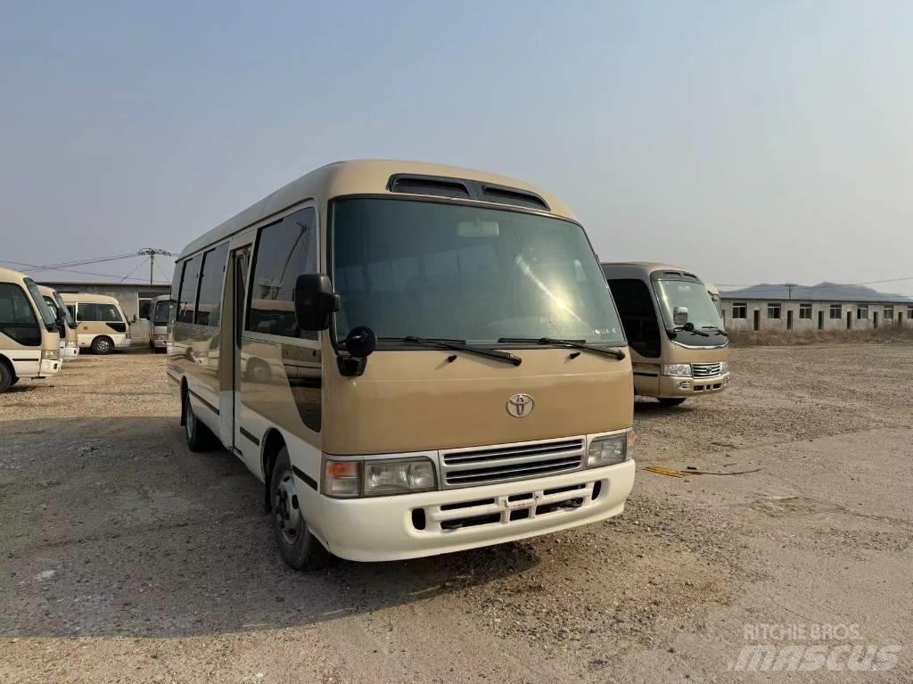 Toyota Coaster Bus حافلة صغيرة