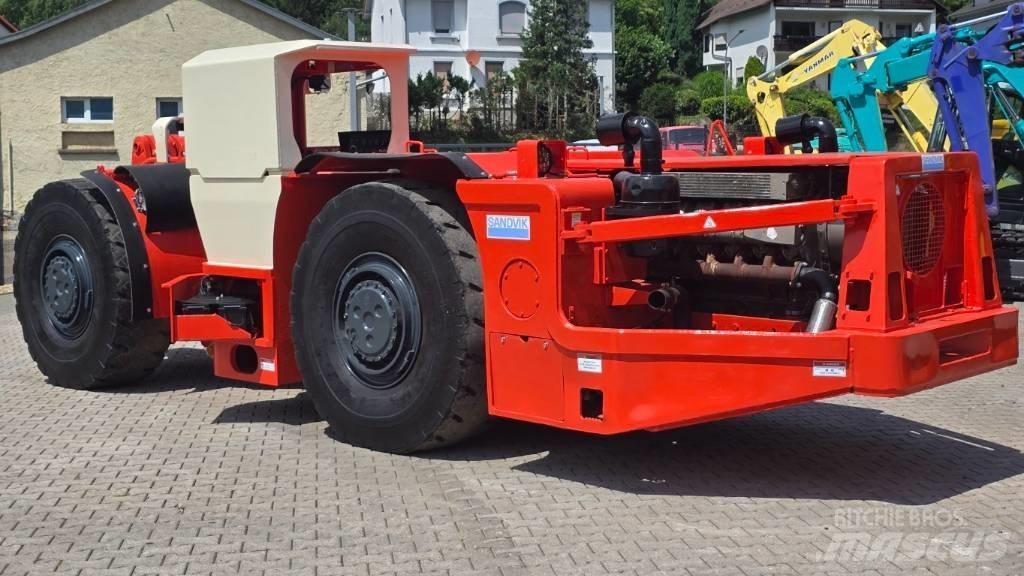 Toro 400 لوادر للعمل تحت سطح الأرض