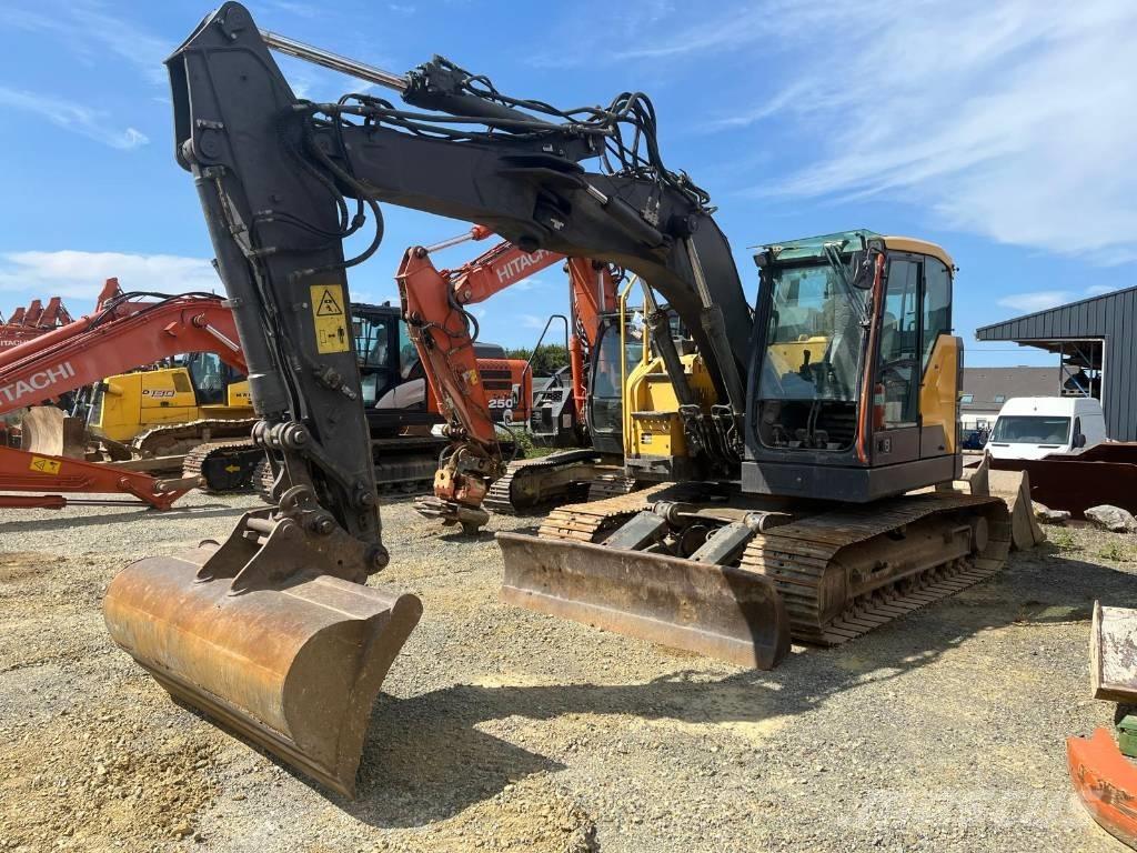 Volvo ECR145EL حفارات زحافة