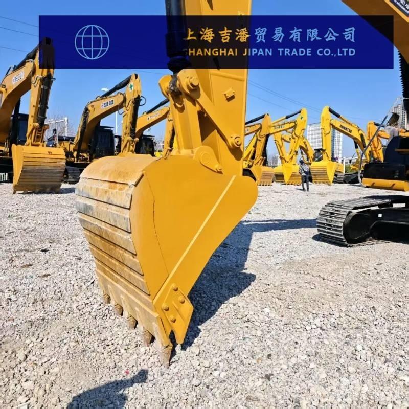 CAT 326 D حفارات زحافة