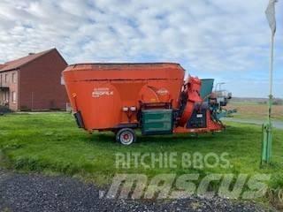 Kuhn Typ 2070 ملقمات خلاط