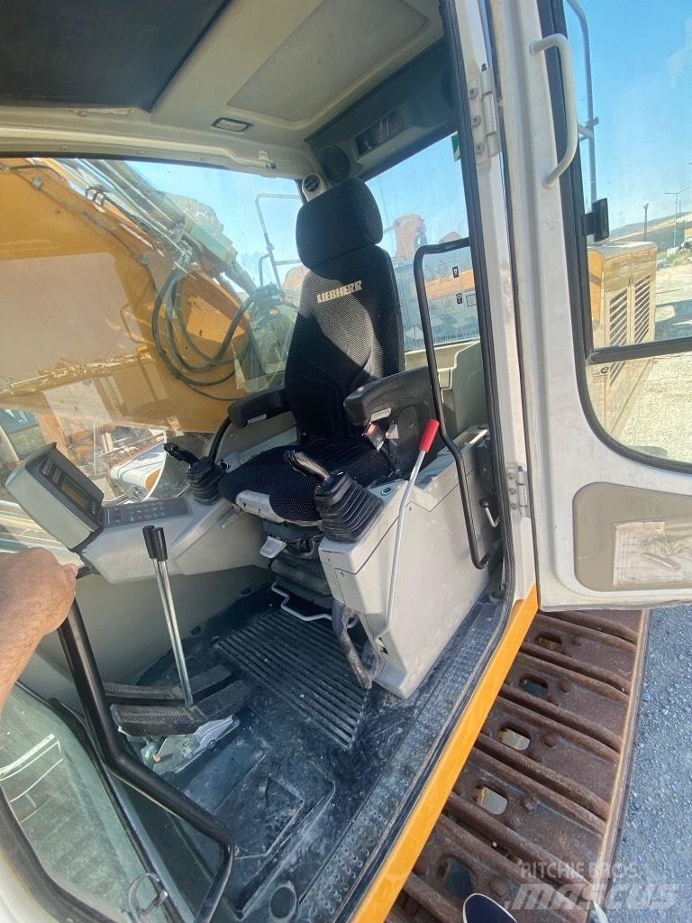 Liebherr 954 SME حفارات زحافة