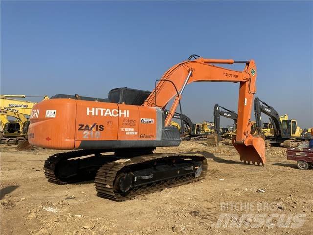 Hitachi ZX210 حفارات زحافة