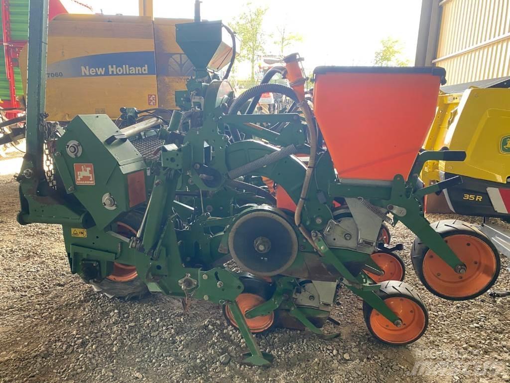 Amazone ED 452 K مثاقيب