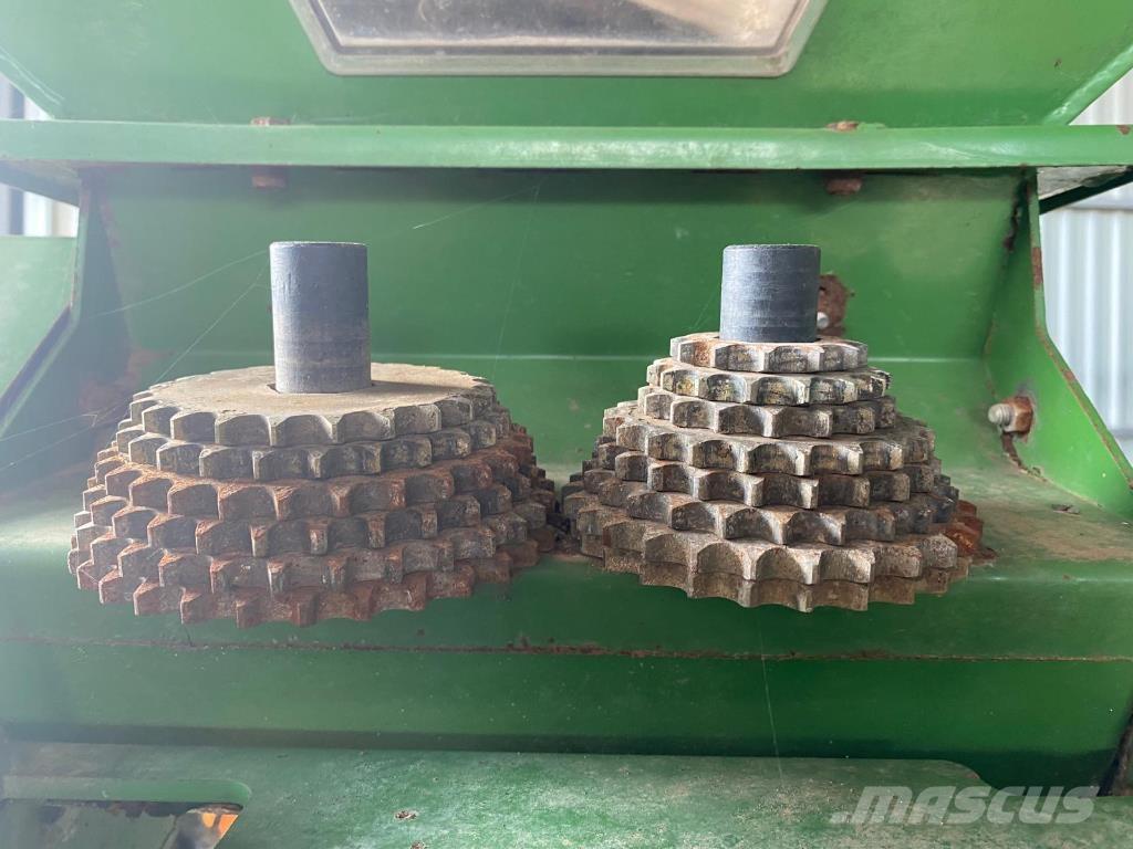 Amazone ED 452 K مثاقيب